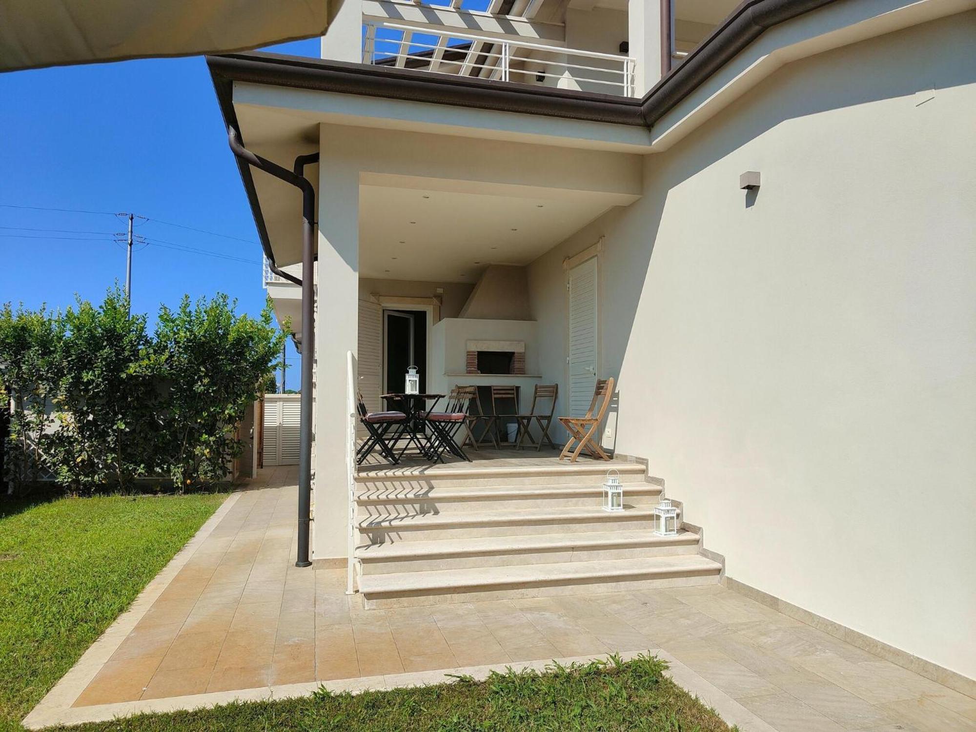 Holiday Home Casa Simone In Lido Di Camaiore Exterior foto